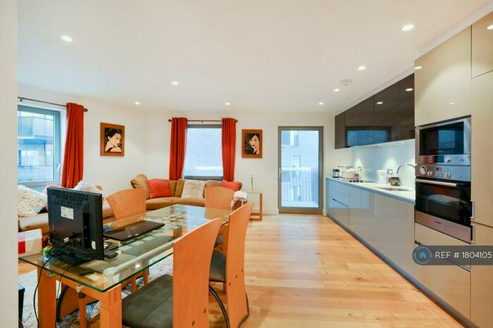 2 Bedroom Flat To Rent In Bywell Place, Newham, London, E16