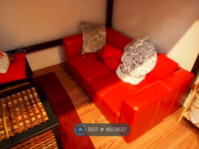 Studio To Rent In London, London, N19