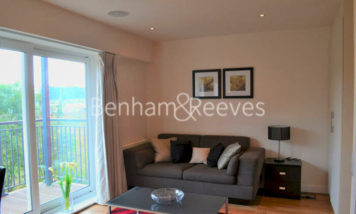 Studio To Rent In Aerodrome Road, Colindale, NW9