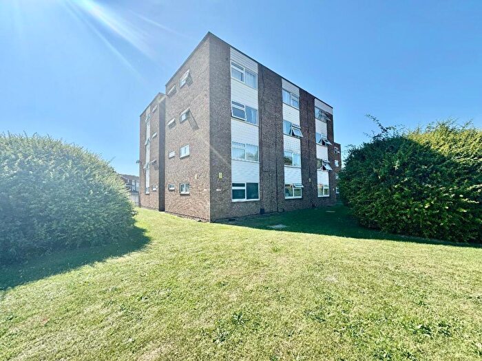 1 Bedroom Flat For Sale In Handcross Road, Luton, LU2