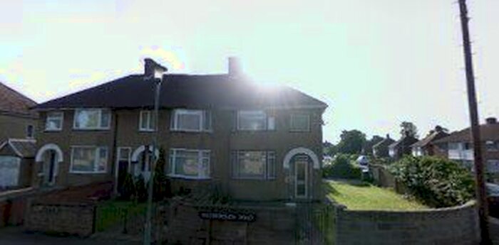 3 Bedroom Semi-Detached House To Rent In Hillsborough Road, Oxford, OX4