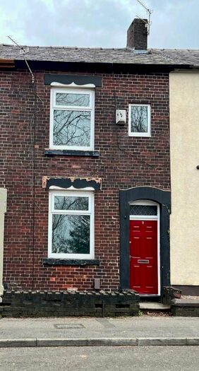 2 Bedroom Flat To Rent In Bow Street, Oldham, OL1