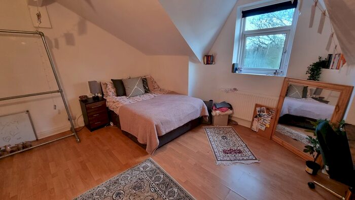 5 Bedroom Terraced House To Rent In Platt Lane, Fallowfield, Manchester, M14