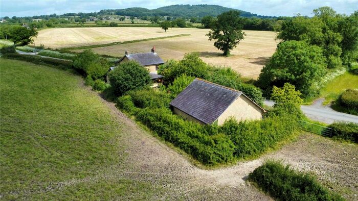 2 Bedroom Detached House For Sale In Stour Row, Shaftesbury, Dorset, SP7