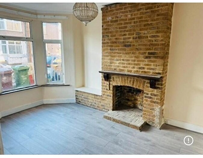 3 Bedroom Detached House To Rent In Awdrys Road, Barking, IG11