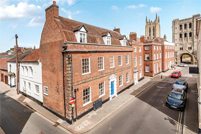 5 Bedroom House For Sale In Churchgate Street, Bury St. Edmunds, Suffolk, IP33