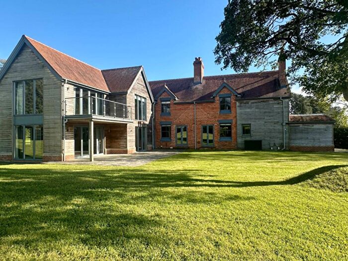 5 Bedroom Detached House To Rent In Sandley, SP8