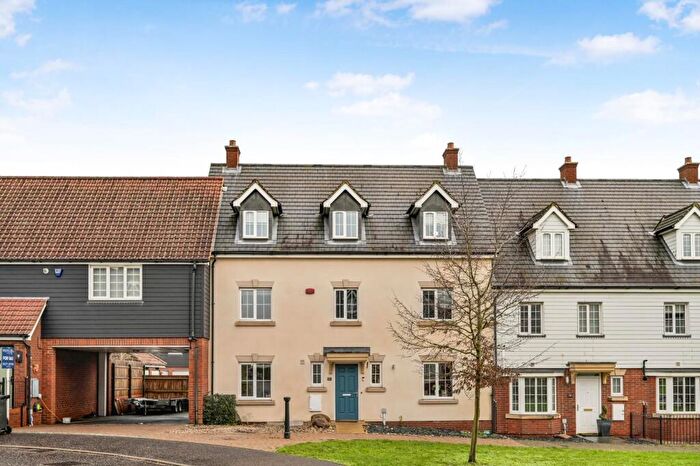 5 Bedroom Town House For Sale In Saines Road, Flitch Green, Dunmow, Essex, CM6