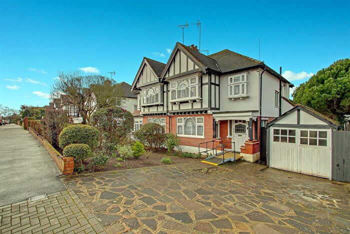 3 Bedroom Semi-Detached House For Sale In Pasture Road, Wembley, HA0