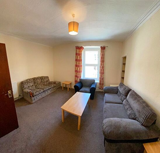 3 Bedroom Flat To Rent In E, Peddie Street, Dundee, DD1