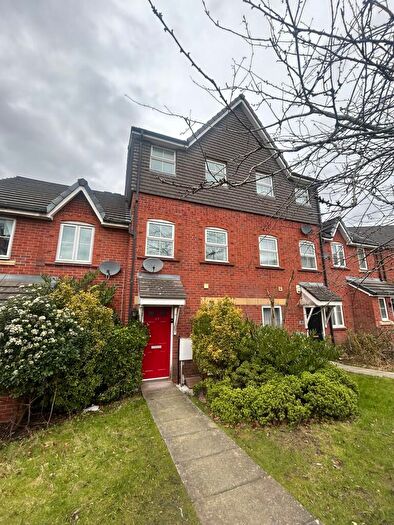 3 Bedroom Town House To Rent In New Bridge Gardens, Bury, BL9