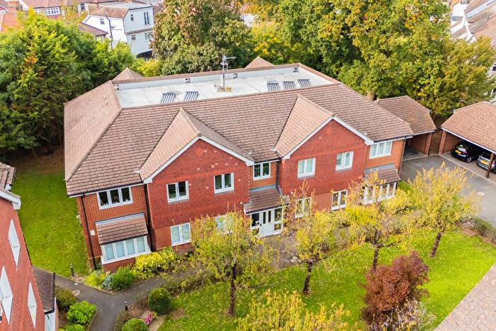 2 Bedroom Flat For Sale In Hayter Lodge, Springfield Gardens, West Wickham, BR4