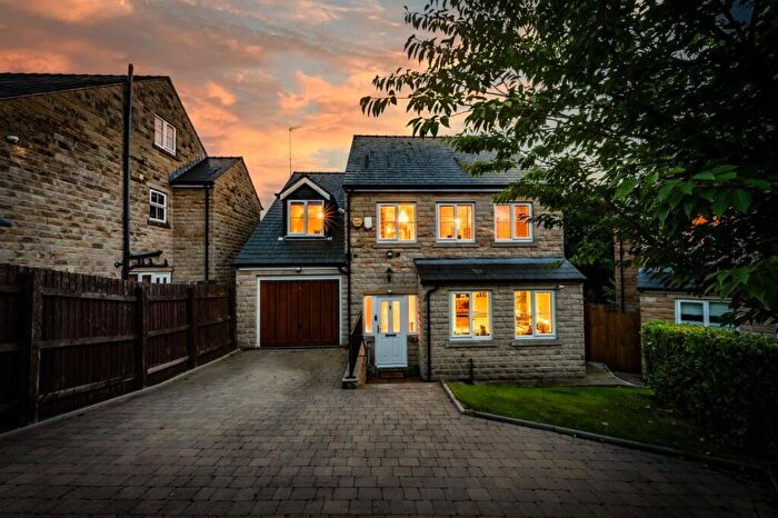 5 Bedroom Detached House For Sale In West End Way, Broadbottom, Hyde, SK14
