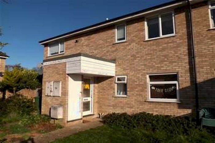 2 Bedroom Flat To Rent In Birch Trees Road, Great Shelford, CB22