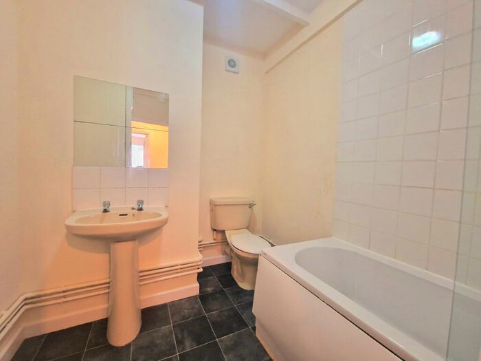 2 Bedroom Flat To Rent In Britannia Road, St Marys, SO14
