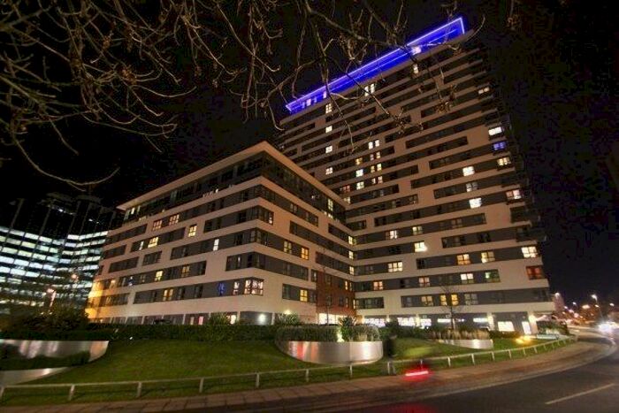 Studio To Rent In Skyline Plaza, Basingstoke, RG21