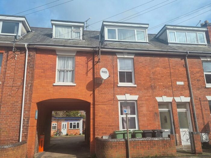 1 Bedroom Flat To Rent In Middle Street, Worcester, WR1