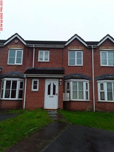3 Bedroom Terraced House To Rent In Raynville Gardens, Armley, LS12