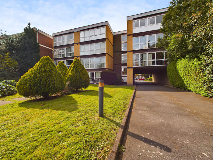 1 Bedroom Flat To Rent In Lathkill Court, Hayne Road, Beckenham, Kent, BR3