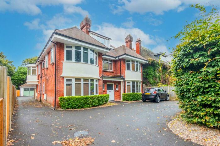 2 Bedroom Property To Rent In Woodland Avenue, Bournemouth, BH5