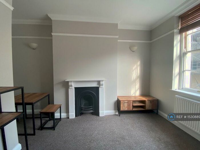 2 Bedroom Flat To Rent In King Street, Exeter, EX1