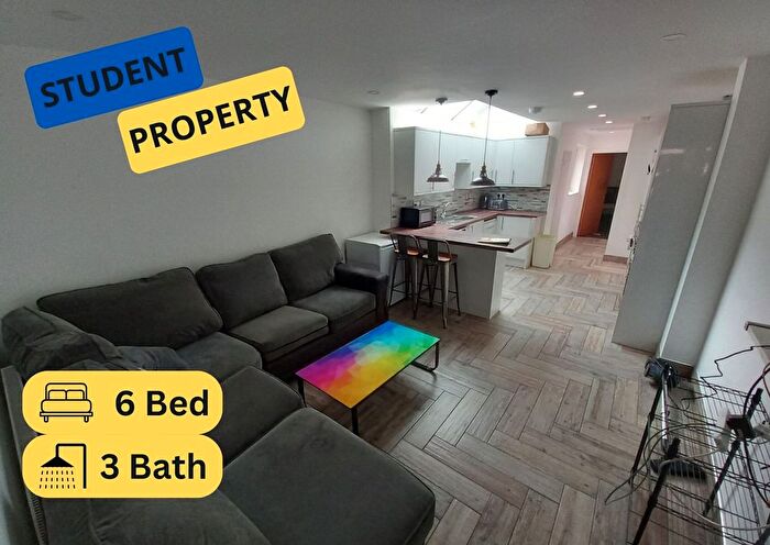 6 Bedroom Terraced House To Rent In Carlton Road, Stoke-On-Trent, ST4