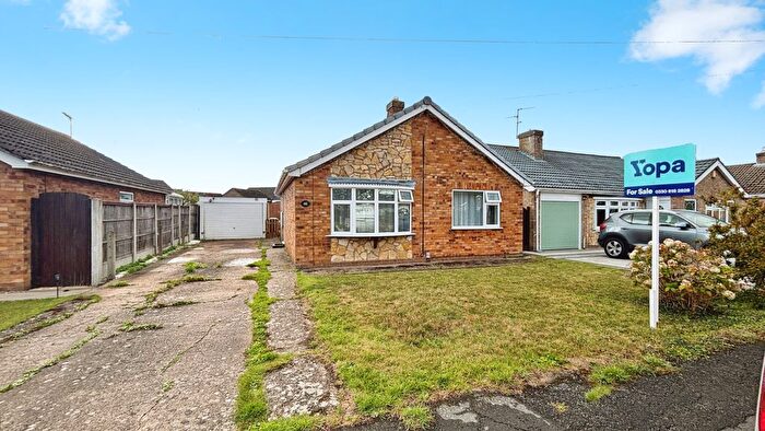2 Bedroom Detached Bungalow For Sale In Windermere Avenue, North Hykeham, LN6