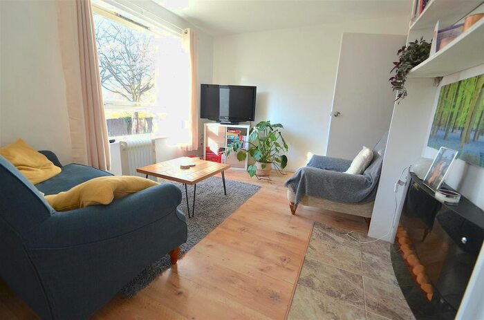 1 Bedroom Maisonette To Rent In Ashwell Gardens, Nottingham NG7