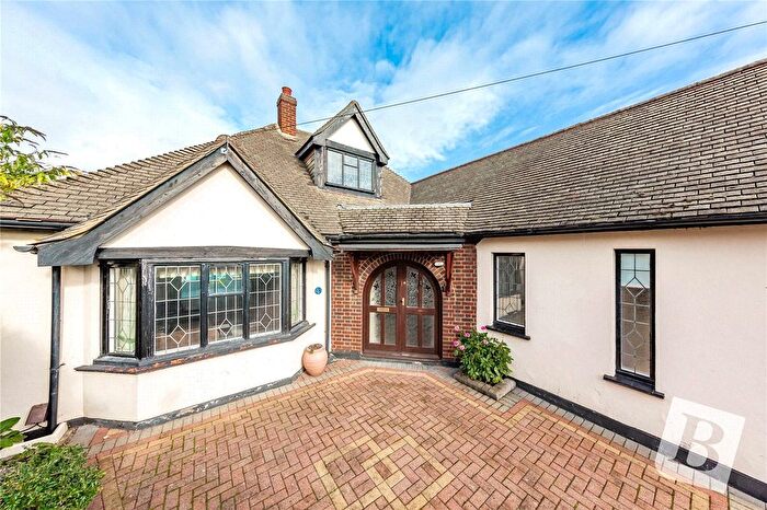 5 Bedroom Detached House To Rent In Ayloffs Close, Emerson Park, RM11