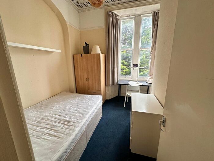 4 Bedroom Flat To Rent In Warwick Road, Bristol, BS6