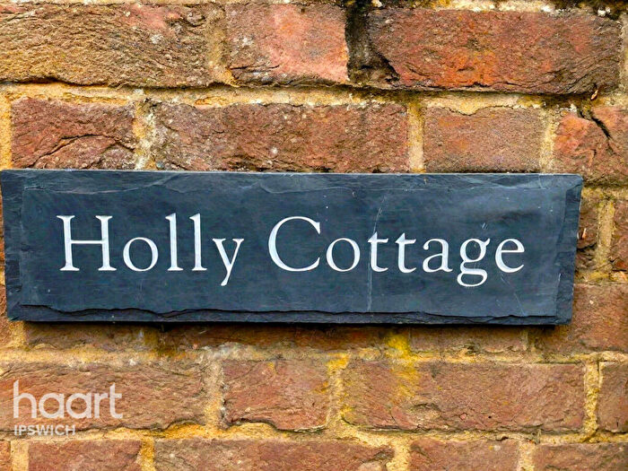 2 Bedroom Detached House For Sale In Snape Road, Woodbridge, IP12