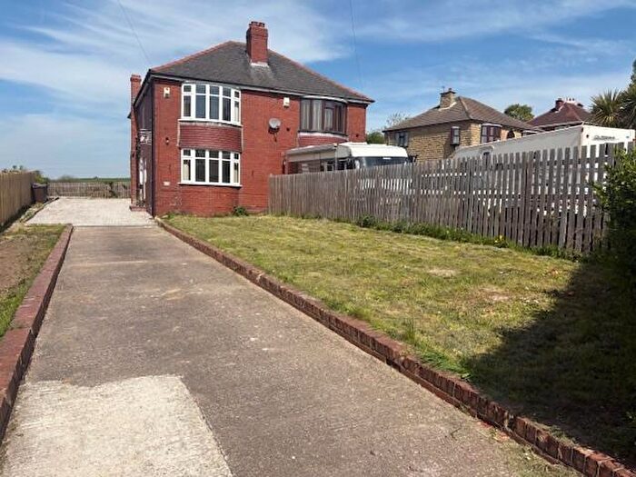 3 Bedroom Semi-Detached House For Sale In Brierley Road, Grimethorpe, Barnsley, S72