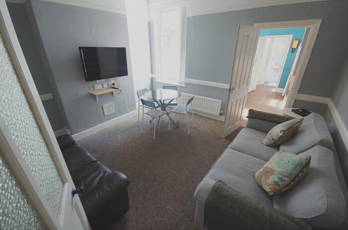 4 Bedroom Terraced House To Rent In St. Osburgs Road, Stoke, Coventry, CV2