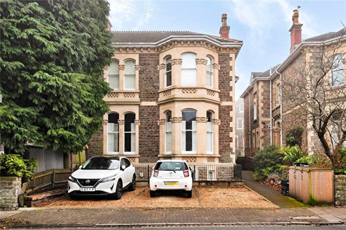 2 Bedroom Apartment For Sale In Redland Road, Redland, Bristol, BS6