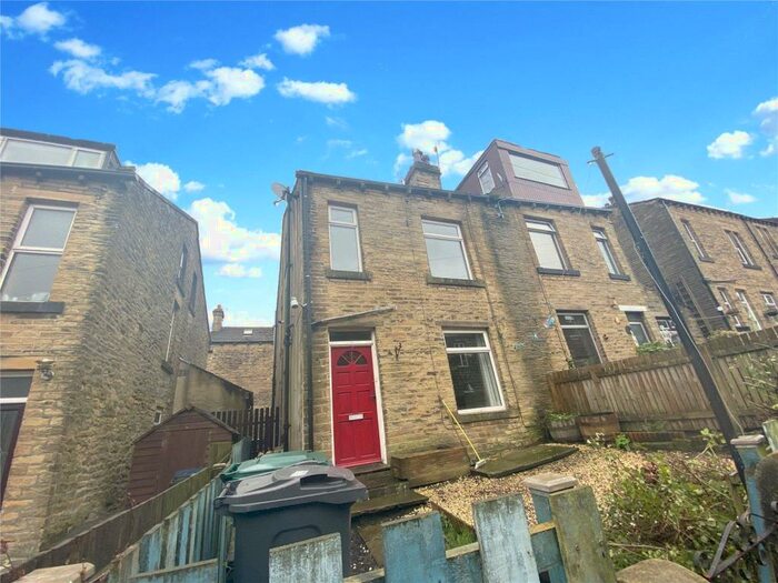 2 Bedroom Property To Rent In Haworth, Keighley, BD22