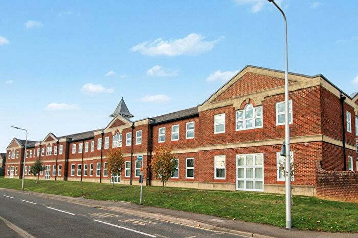 1 Bedroom Apartment For Sale In Clerewater Place, Thatcham, RG19