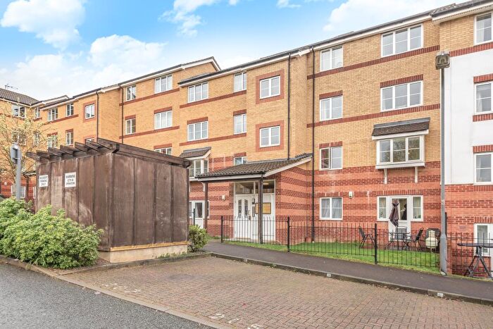 1 Bedroom Apartment To Rent In Princes Gate, High Wycombe, HP13