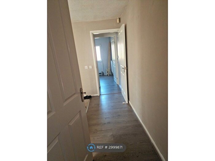 2 Bedroom Terraced House To Rent In Longford St, Heywood, OL10