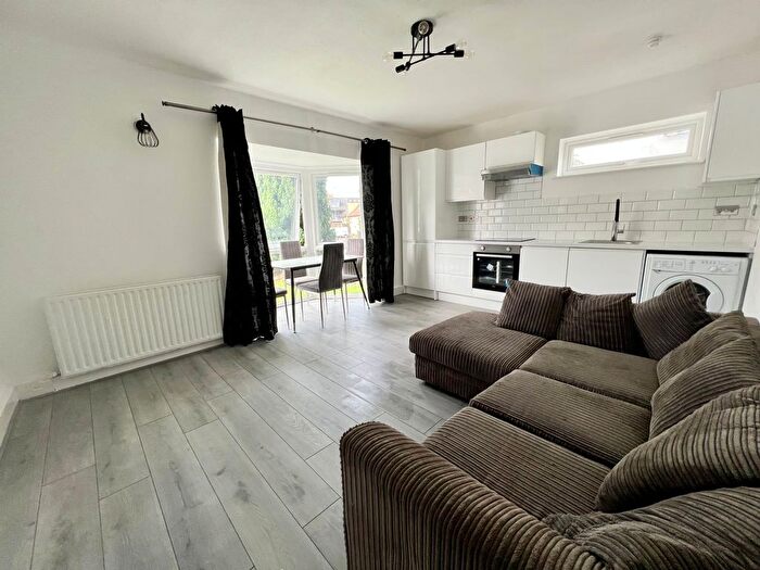 2 Bedroom Flat To Rent In Stafford Road, Croydon, CR0