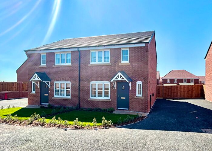 3 Bedroom Semi-Detached House To Rent In George Winnall Close, Priorslee, Telford, TF2
