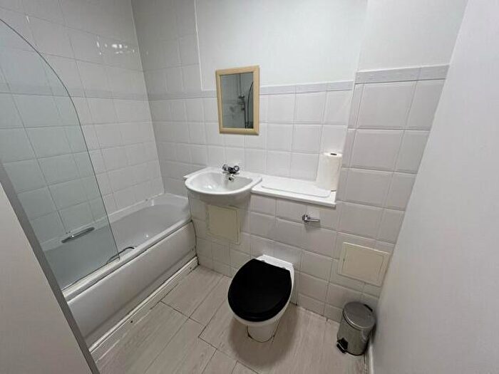 2 Bedroom Apartment To Rent In Bingley Court, Canterbury, CT1