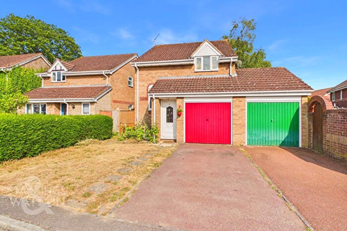 3 Bedroom Detached House For Sale In Rigby Close, Framingham Earl, Norwich, NR14