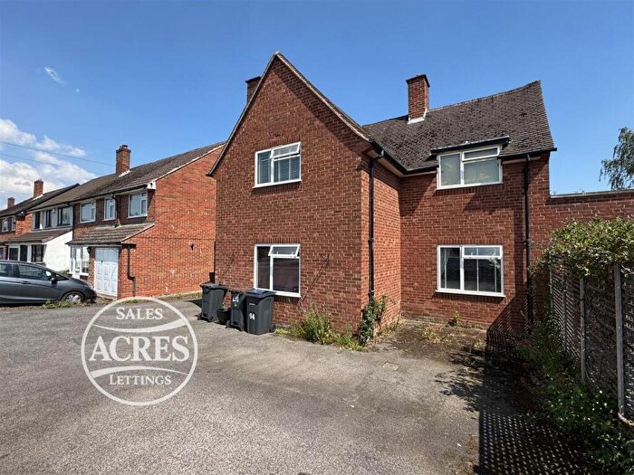 3 Bedroom Link Detached House For Sale In Worcester Lane, Four Oaks, Sutton Coldfield, B75
