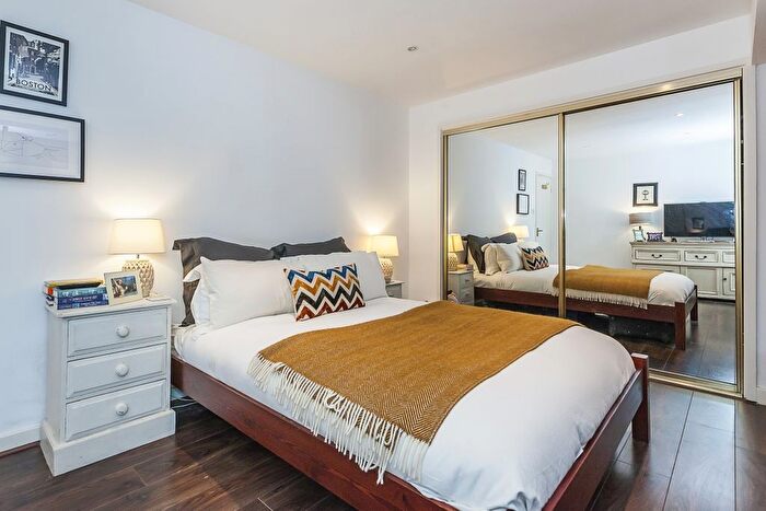 1 Bedroom Flat To Rent In St Saviours Wharf, Shad Thames, SE1