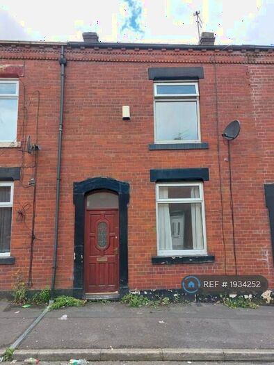 2 Bedroom Terraced House To Rent In Raper Street, Oldham, OL4