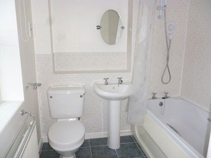 1 Bedroom Flat To Rent In John Lea Way, Wellingborough, NN8