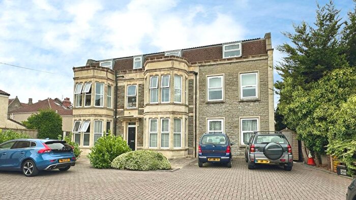 2 Bedroom Flat For Sale In College Road, Fishponds, Bristol, BS16