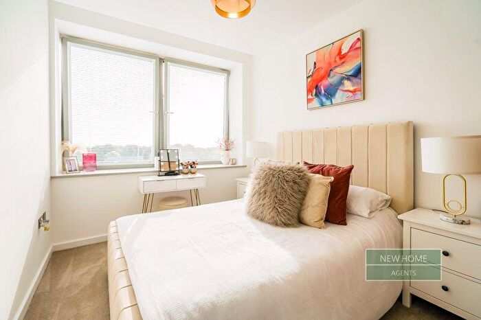 1 Bedroom Flat For Sale In Central House, Eagle Way, Great Warley, CM13