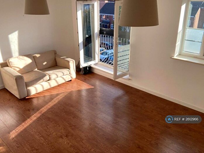 2 Bedroom Flat To Rent In Anchor Drive, Tipton, DY4