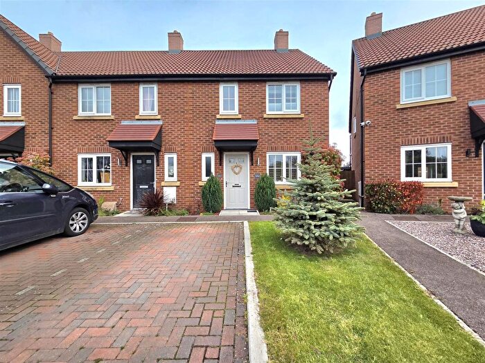 3 Bedroom End Terrace House For Sale In Cornflower Way, Highnam, Gloucester, GL2